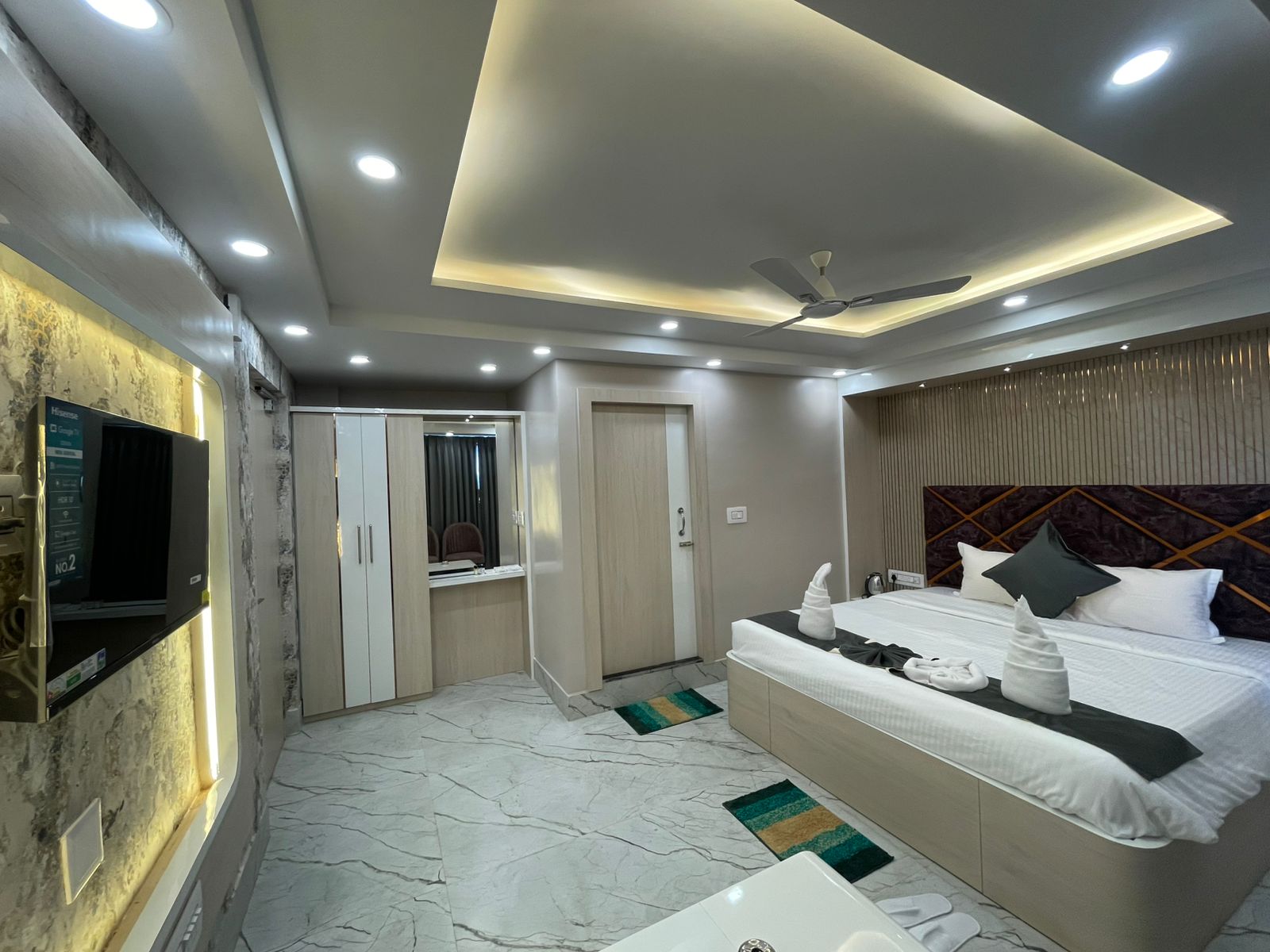 Premium Room with Bathtub and Balcony